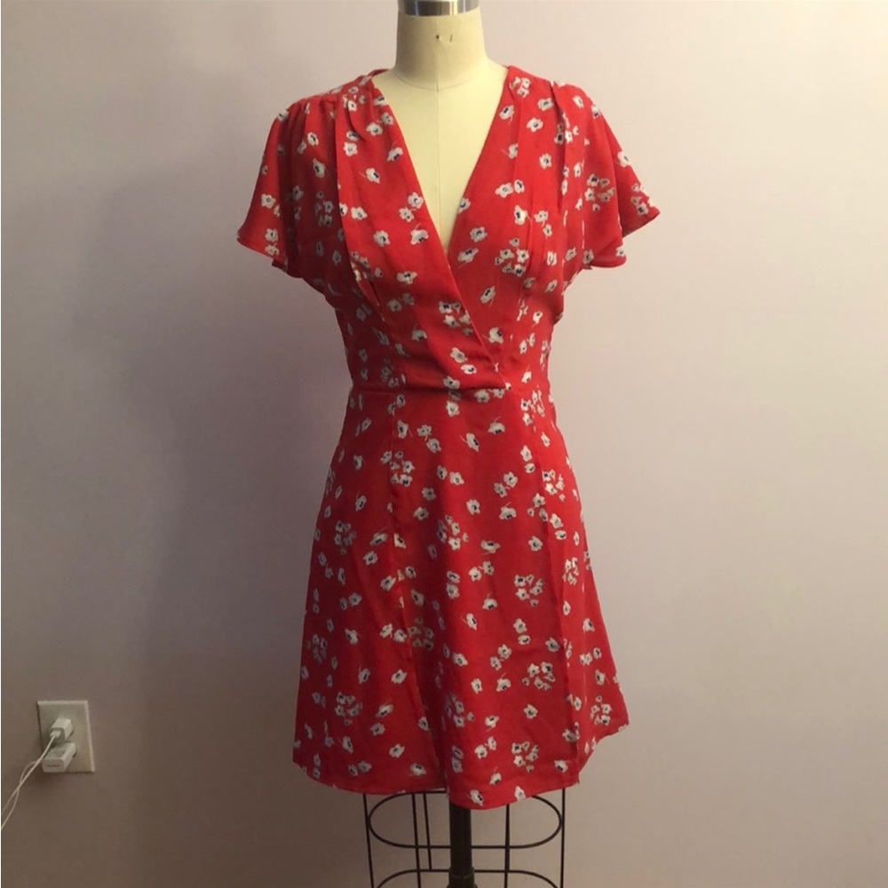NWOT French Connection Verona Crepe Floral Criss Cross Dress Size 4 Azalea Multi